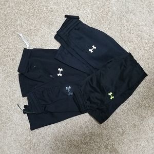 Lot of 4 pairs of Under Armour Pants, Boys  Size 7